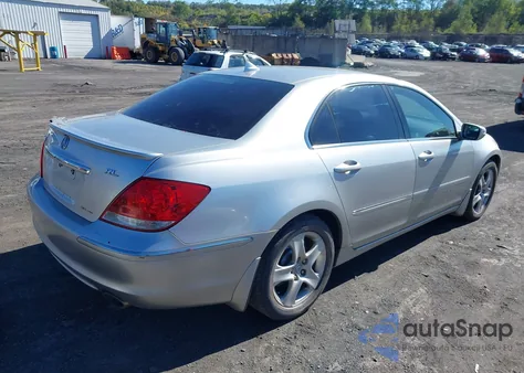 2005 Acura Rl 3.5 from USA, damaged, VIN JH4KB16515C004400